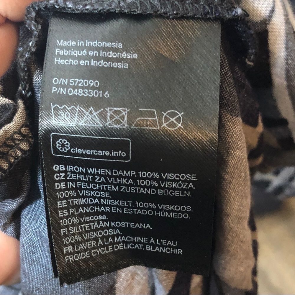Divided Shirt - Picture 7 of 7
